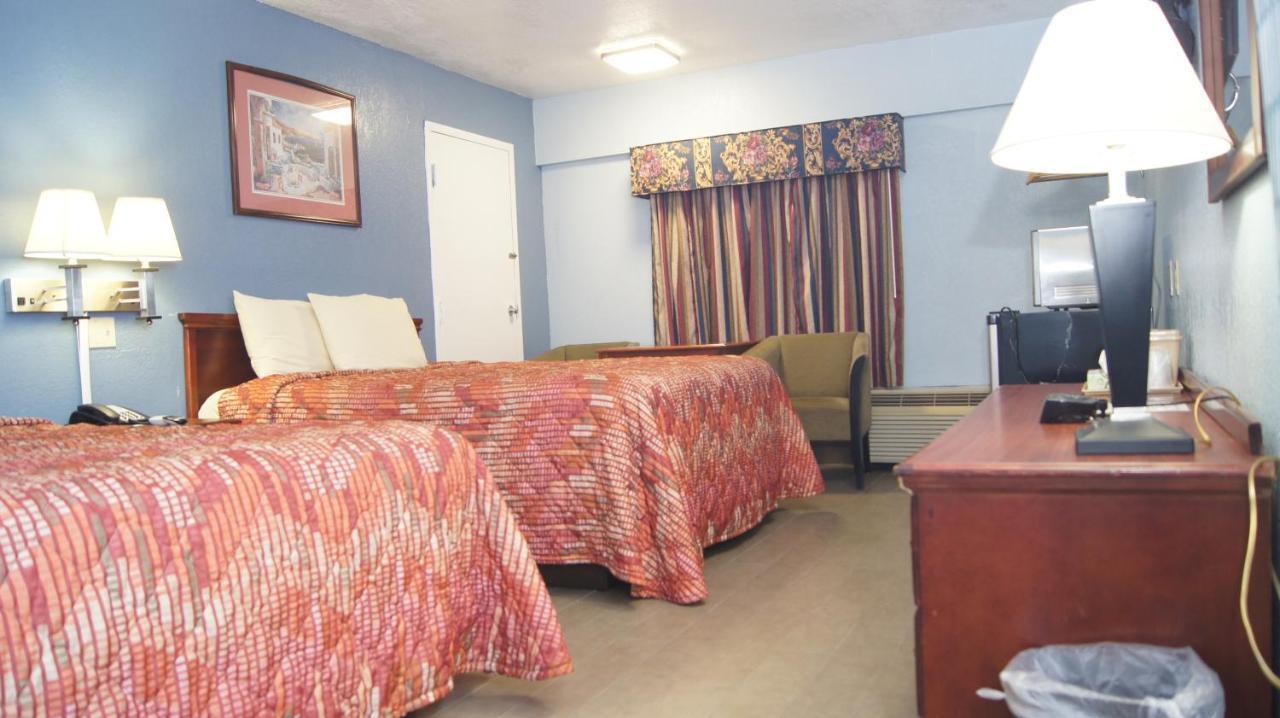 Holiday Lodge & Suites Mcalester Exterior photo